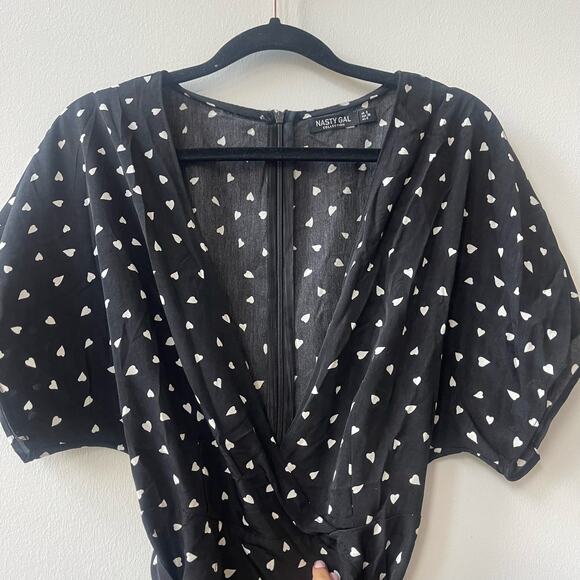 NASTY GAL Dress Satin Heart Deep V Wrap Design Side Slits Size 4 - Picture 4 of 8